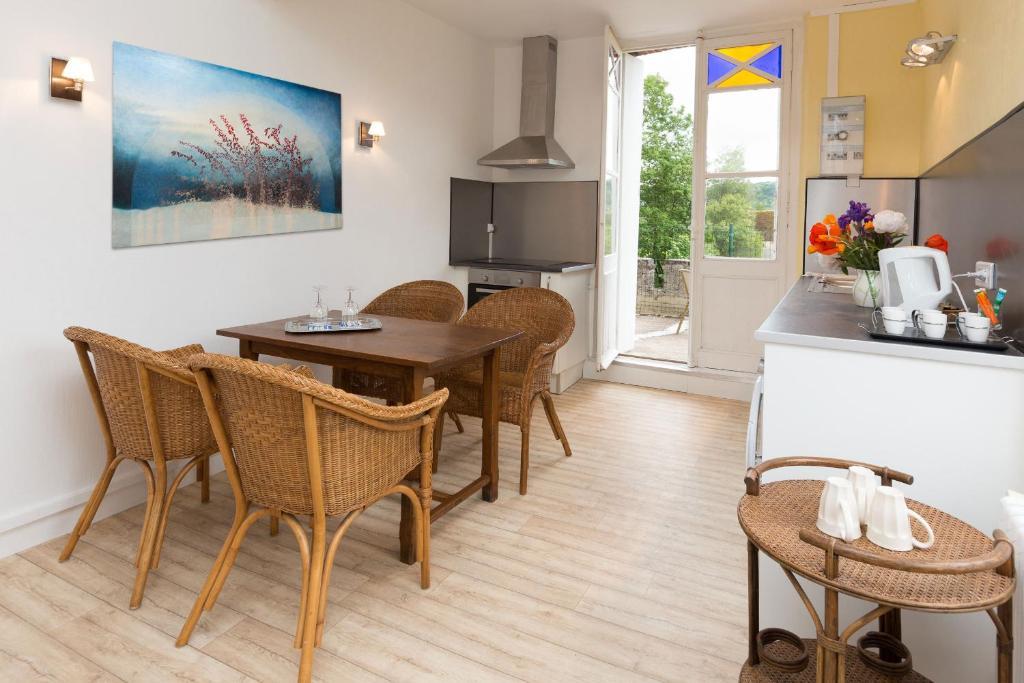Auberge Du Manoir D'Archelles Arques-la-Bataille Номер фото