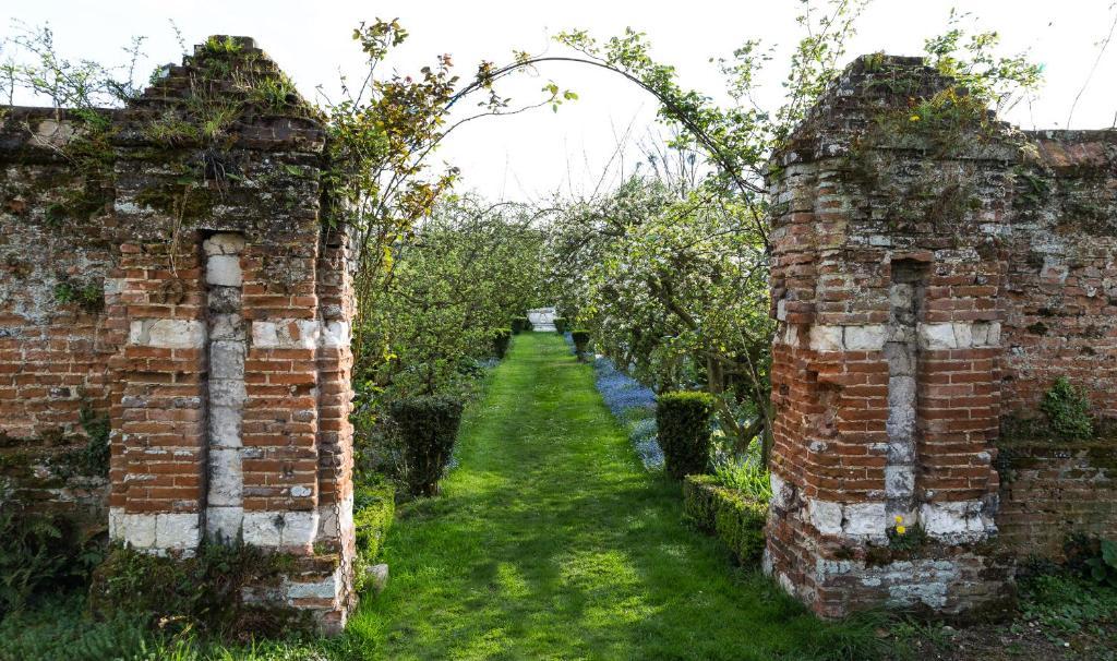 Auberge Du Manoir D'Archelles Arques-la-Bataille Екстер'єр фото